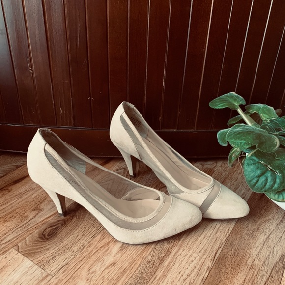 Call It Spring heels - Picture 1 of 1